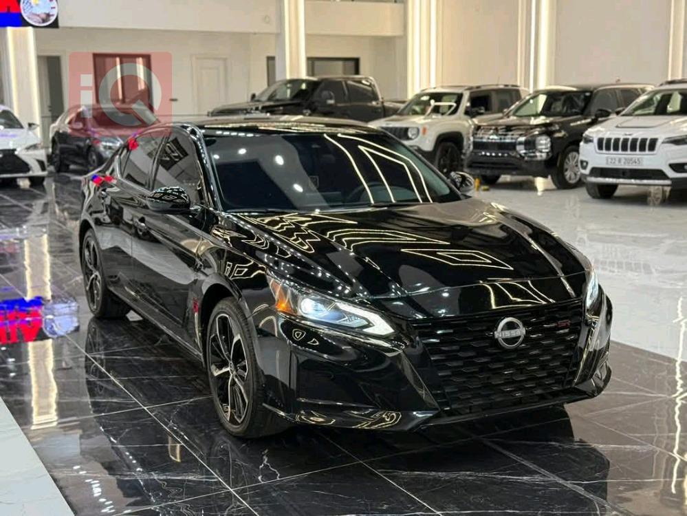 نیسان ئەلتیما